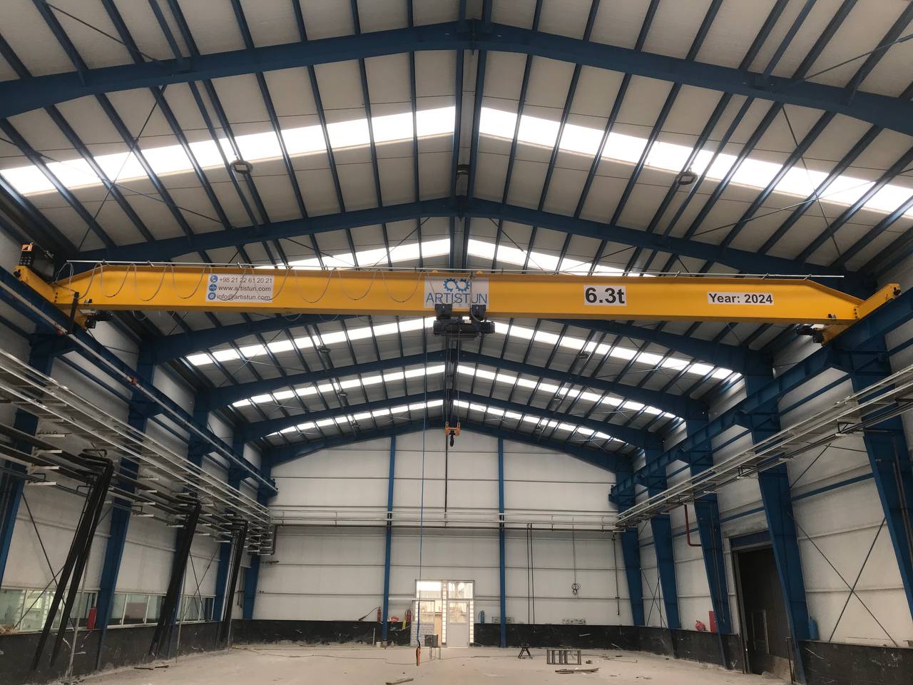 Single-girder overhead crane