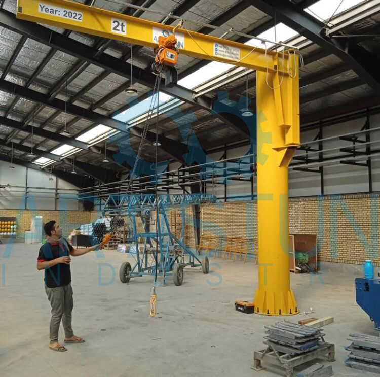 ترالی و بالابر برقی روی بازوی جرثقیل بازویی