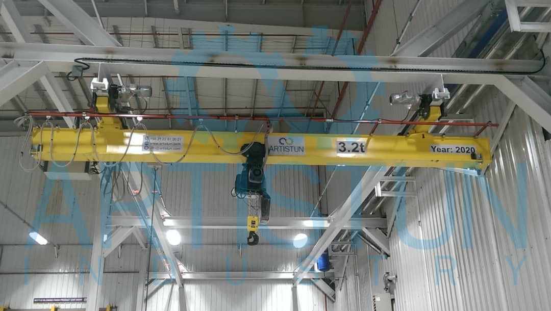 Pendant control and radio remote for suspension overhead crane